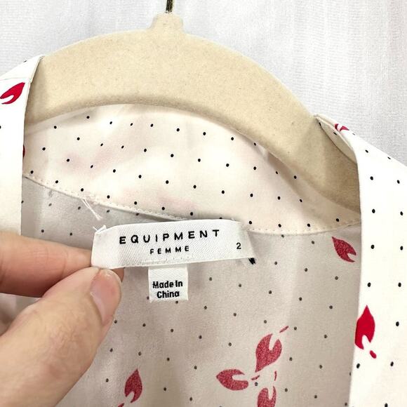 Equipment Allaire Long Sleeve Silk Wrap Dress White Red Printed Size 2 NWT - Picture 9 of 11